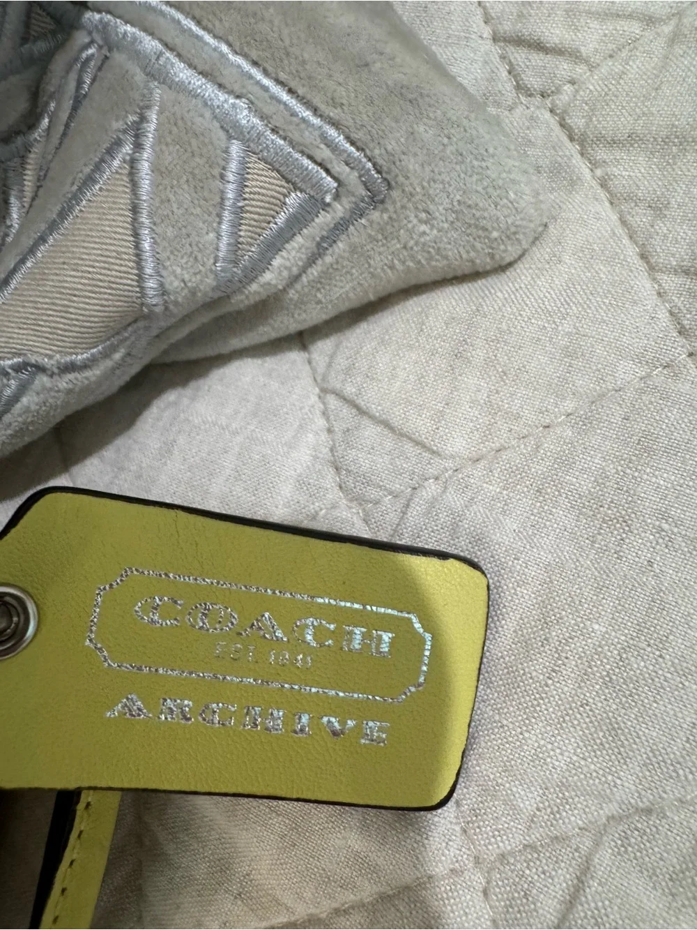 Coach compact cream
